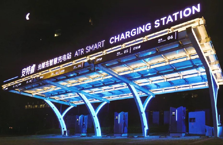 風(fēng)起鳳城，滿(mǎn)電出擊丨安特睿光儲(chǔ)充智慧充電站正式投運(yùn)